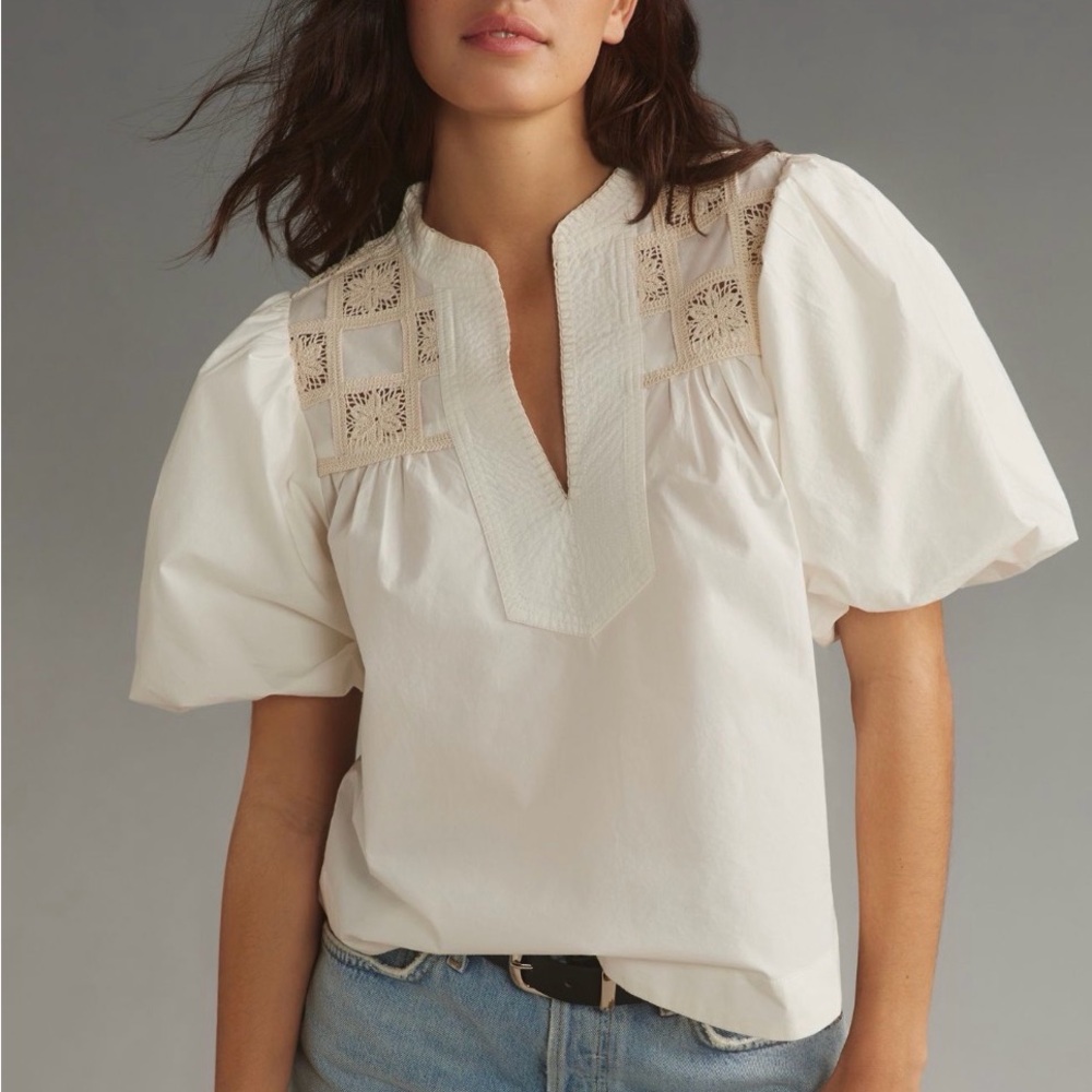 Women’s Cream Lace Yoke Puff Sleeve Blouse